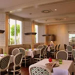 Monarque Sultan 公寓式酒店 马尔韦利亚