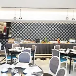 Monarque Sultan Apart Otel