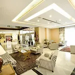 Apart Otel Monarque Sultan 4*