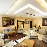 Monarque Sultan Apart Otel 4*