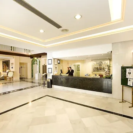 Monarque Sultan Appartement Marbella