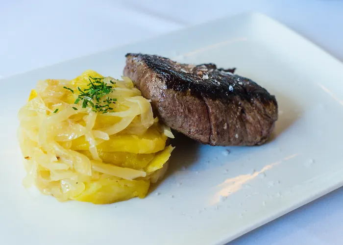 Apartahotel Monarque Sultán