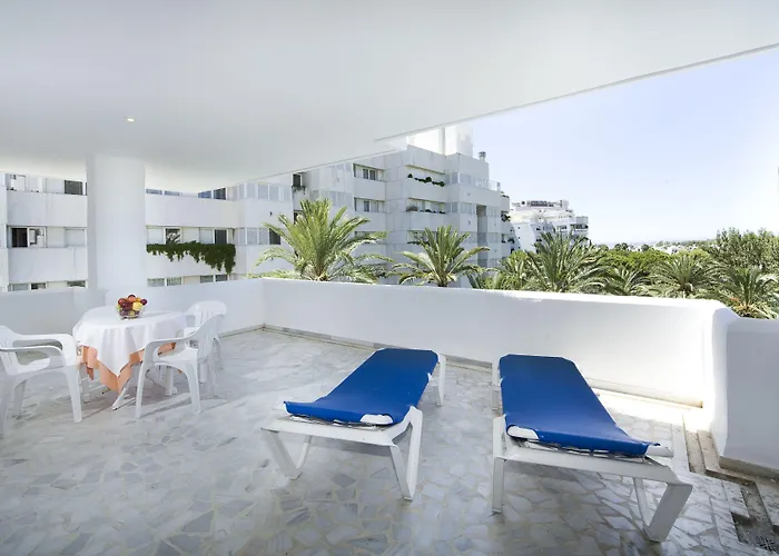 Monarque Sultán Apartahotel