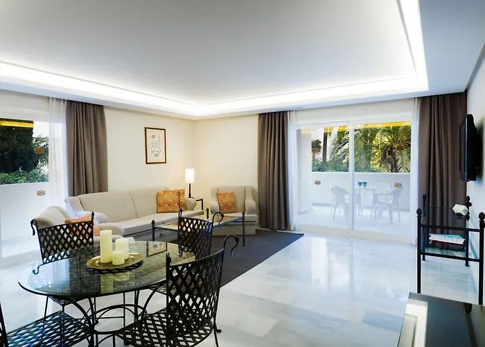 Monarque Sultán Apartahotel